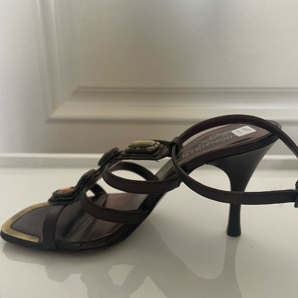 Donald J Pliner Strappy Brown Heels - Picture 3 of 3